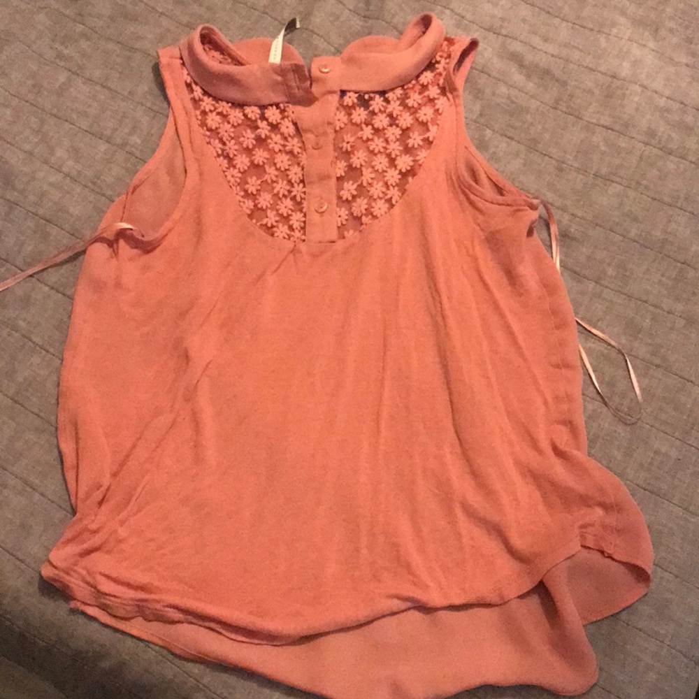 Summer top - Picture 2 of 2